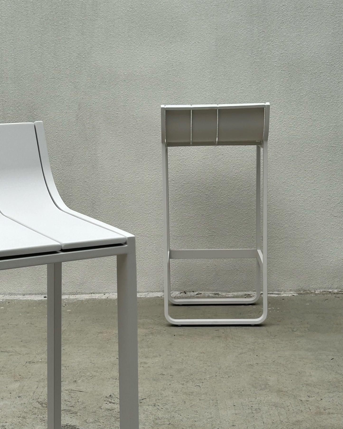 Bar Table 4