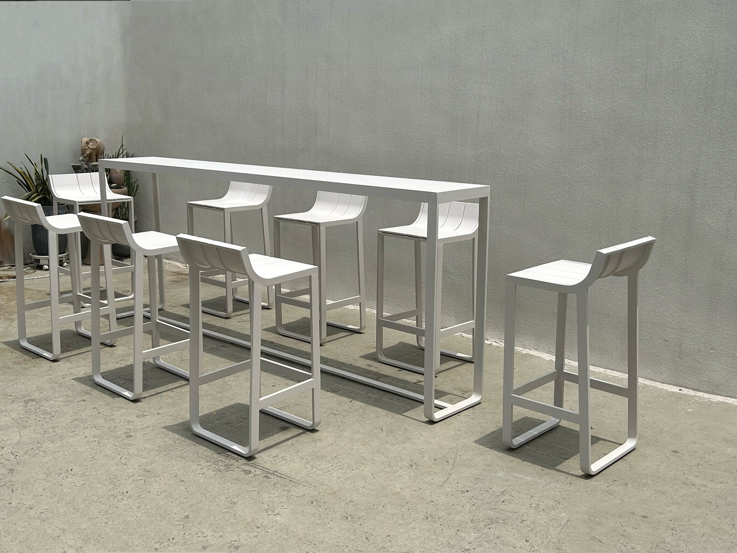 Bar Table 4