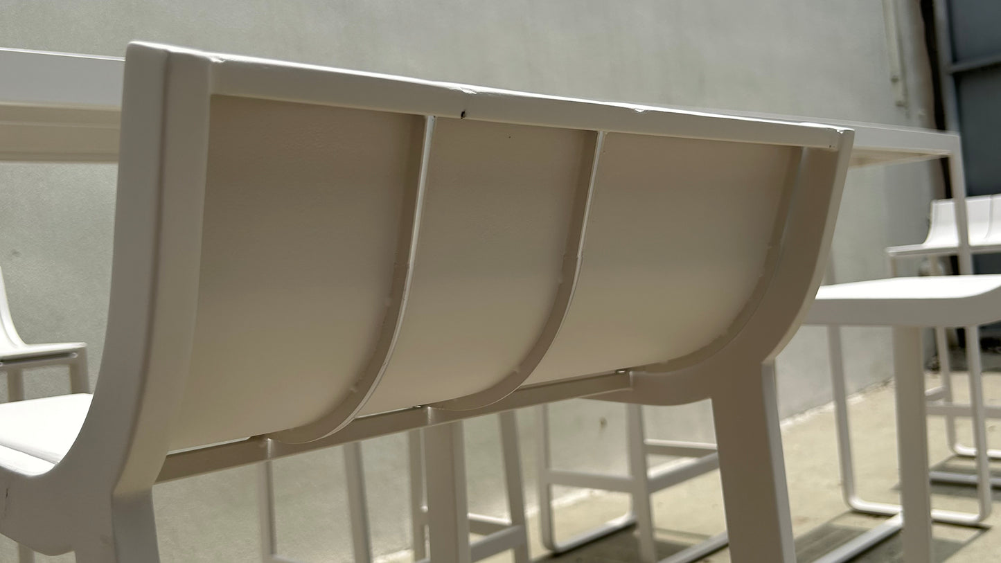 Bar Table 4