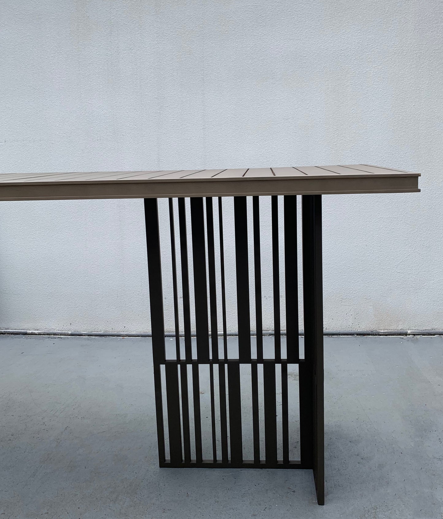 Bar Table 5