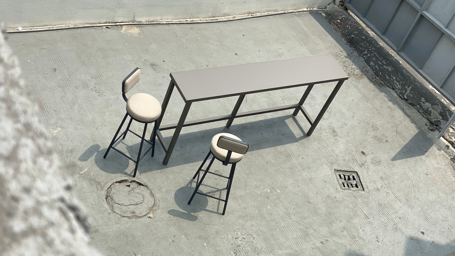 Bar Table 7