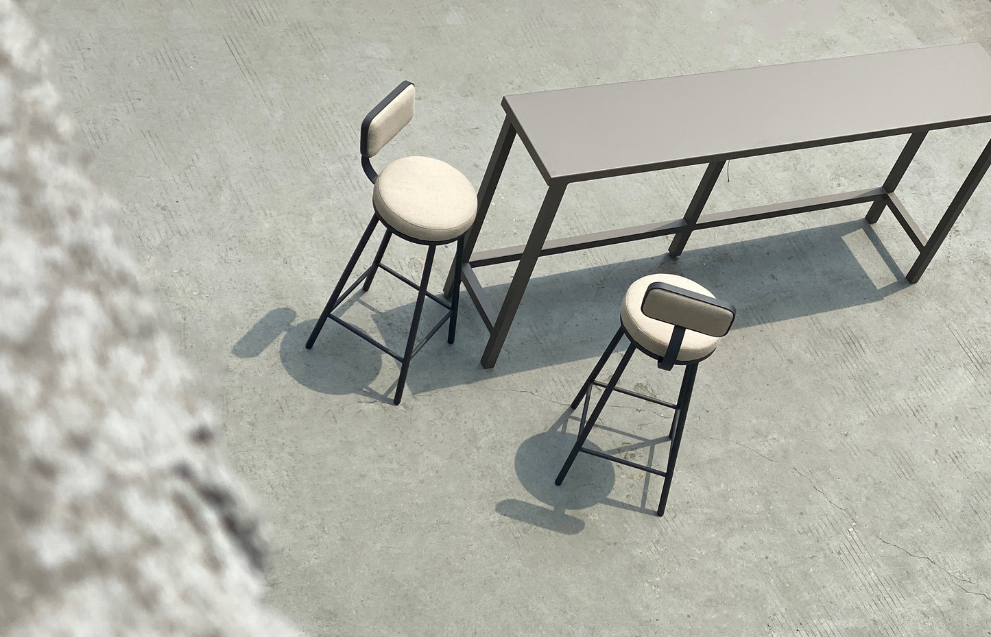 Bar Table 7