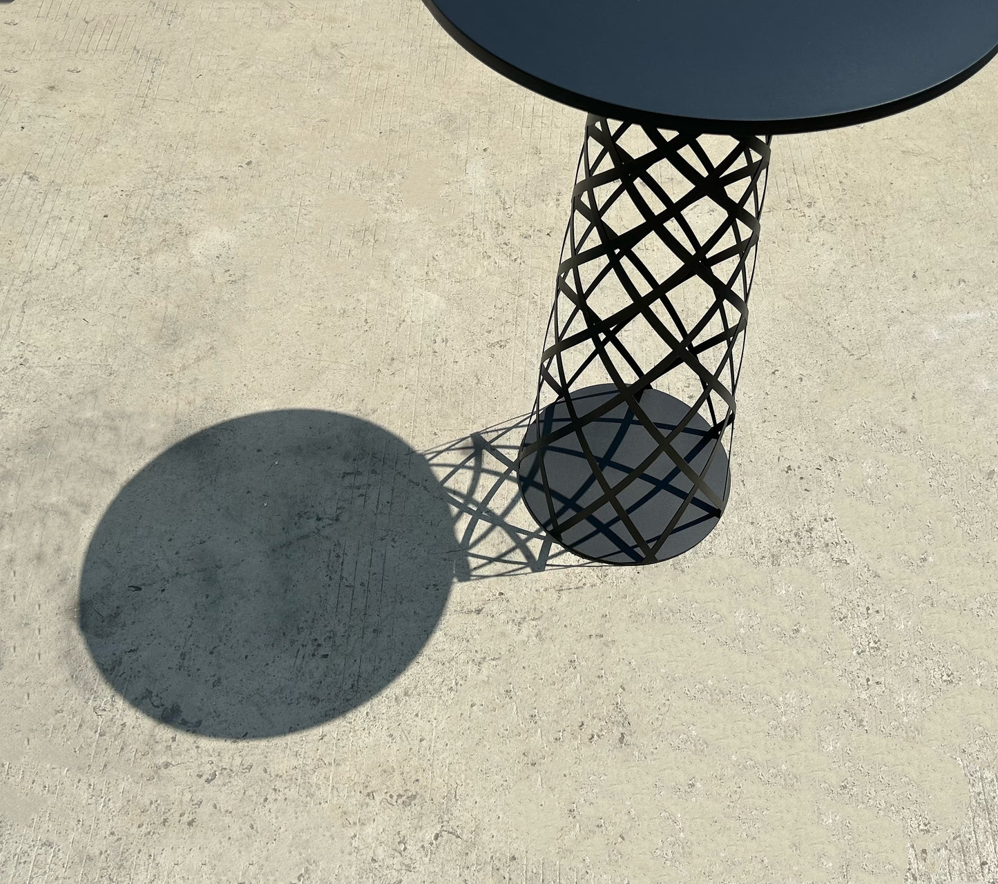 Bar Table 8