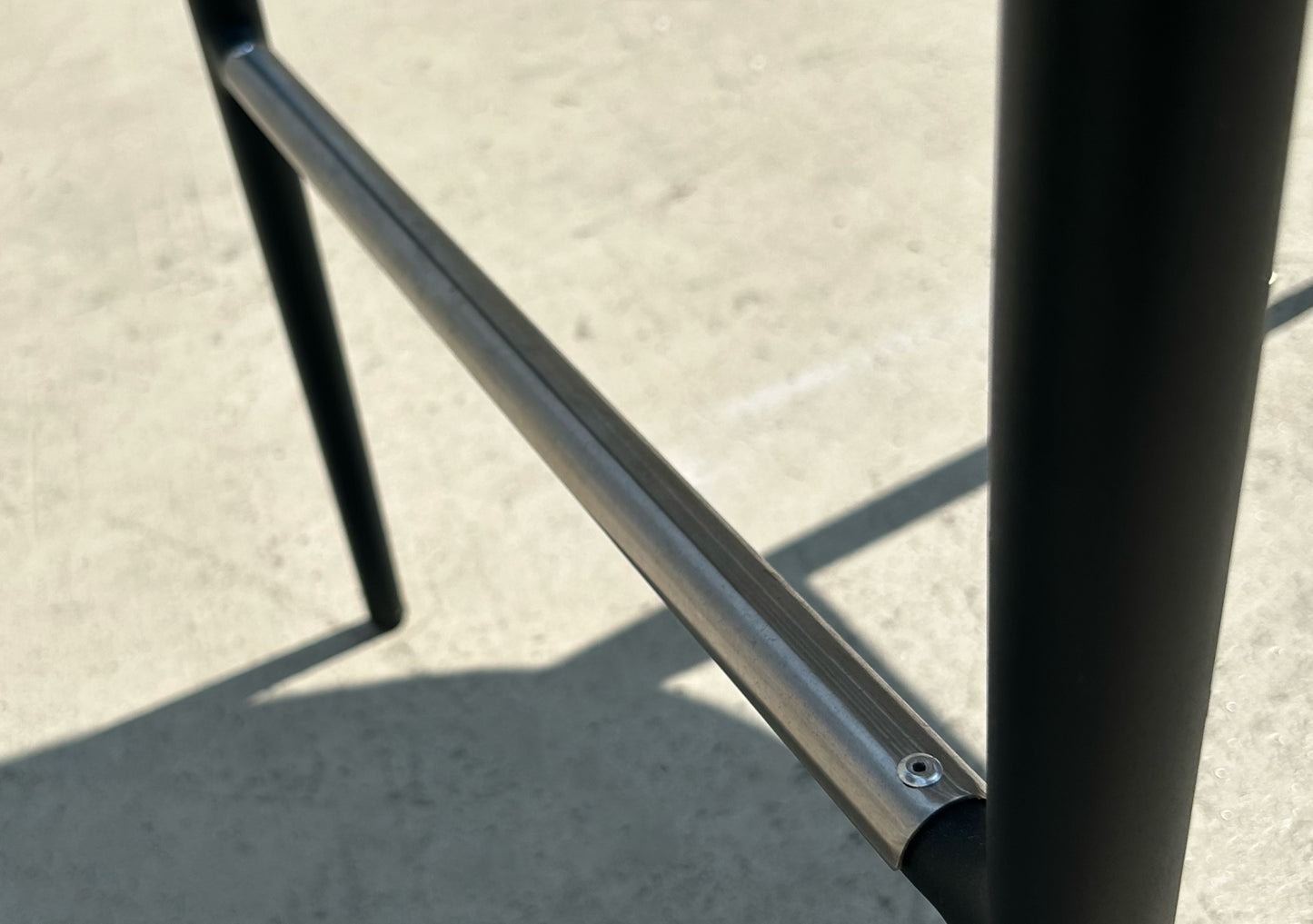 Bar Table 8