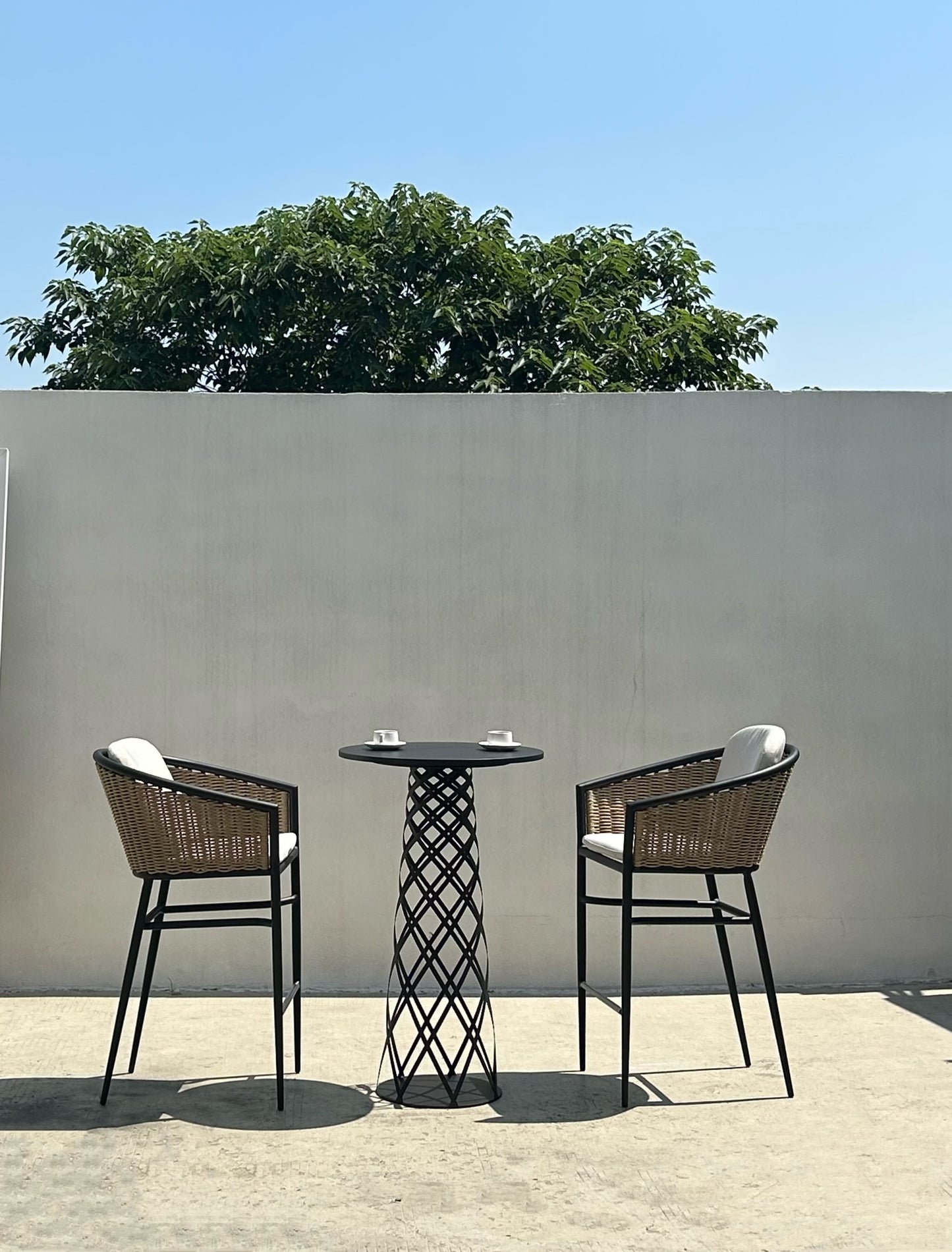 Bar Table 8