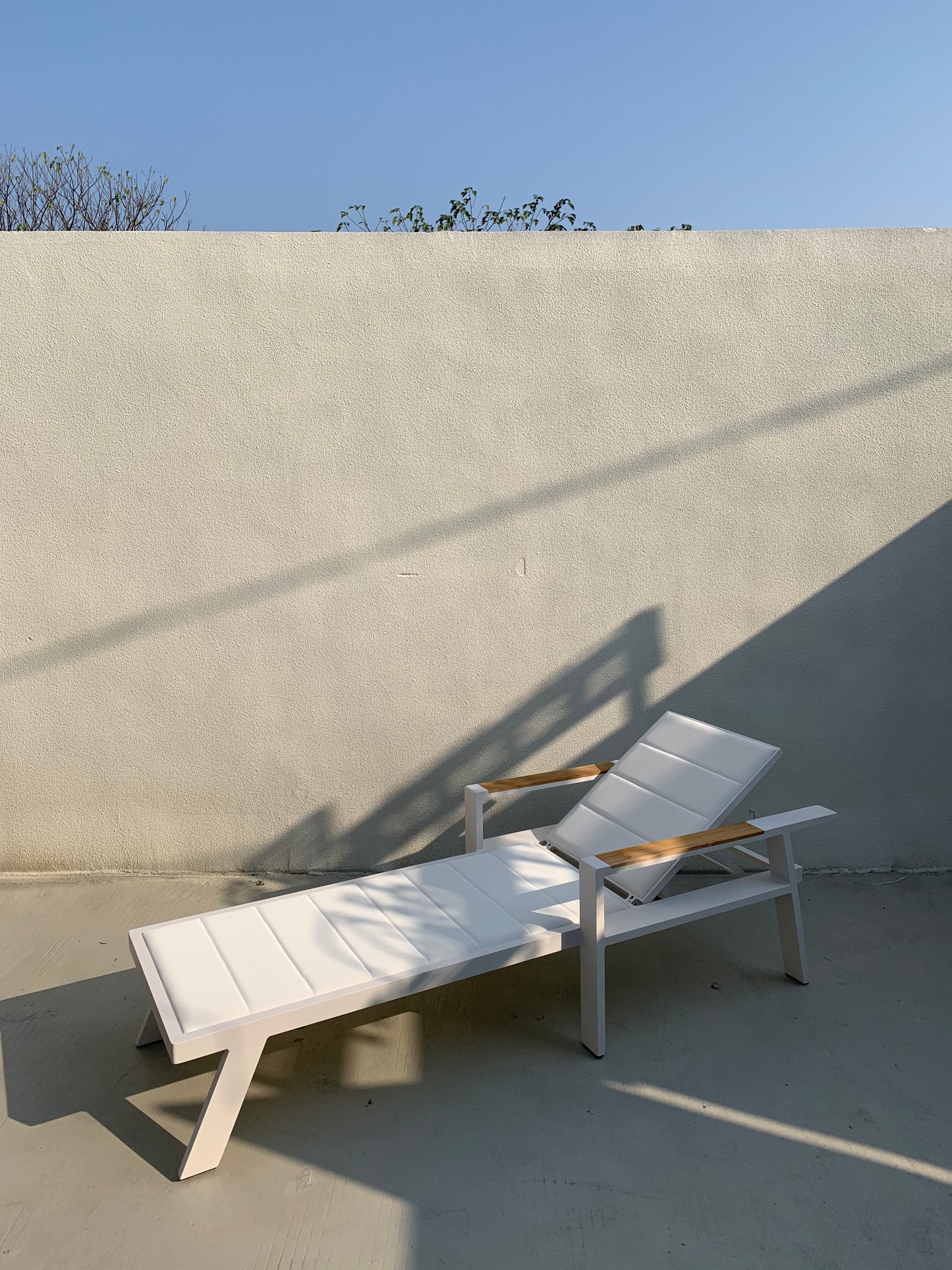 Sun Loungers 74