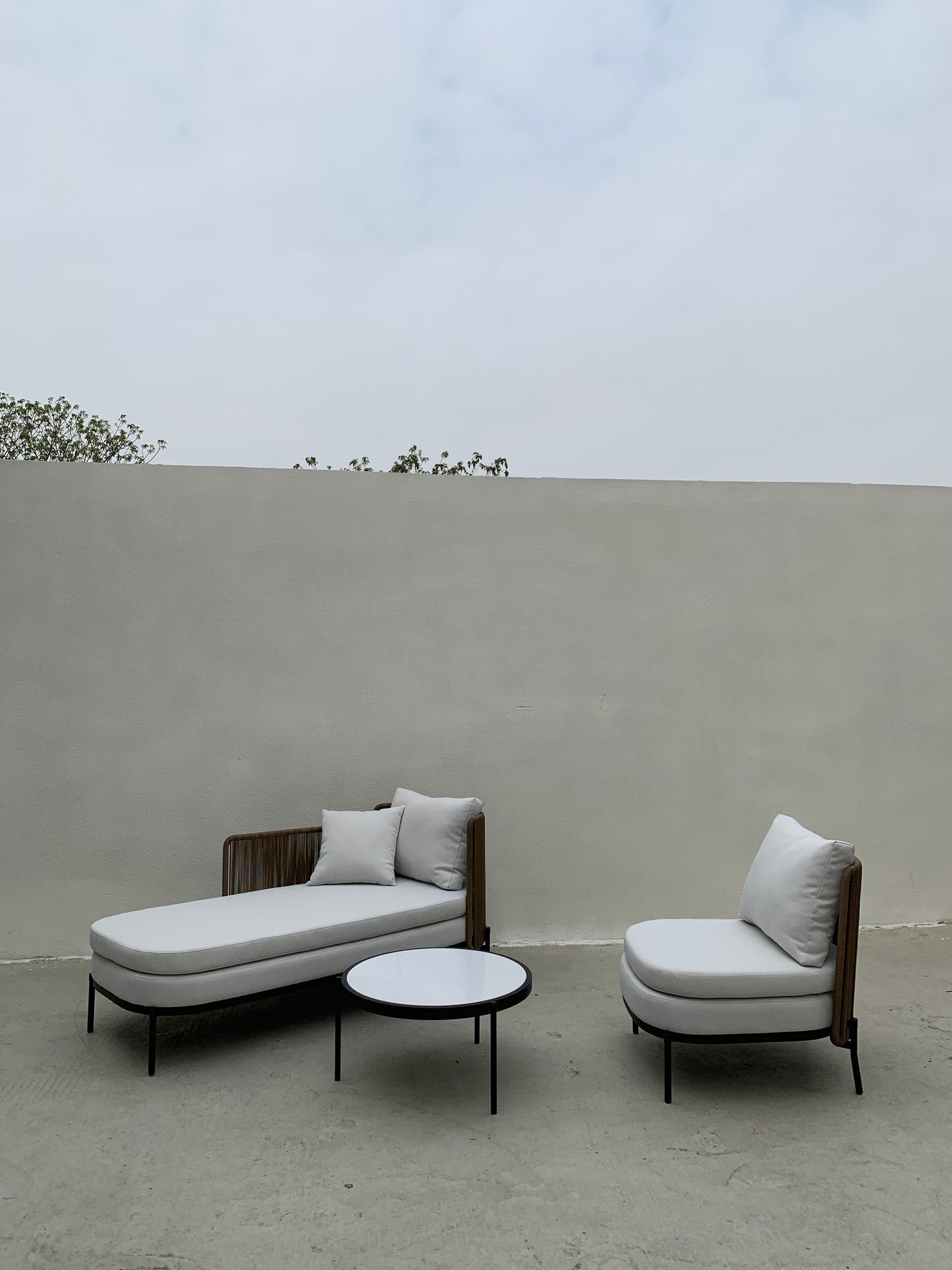 Sun Loungers 75