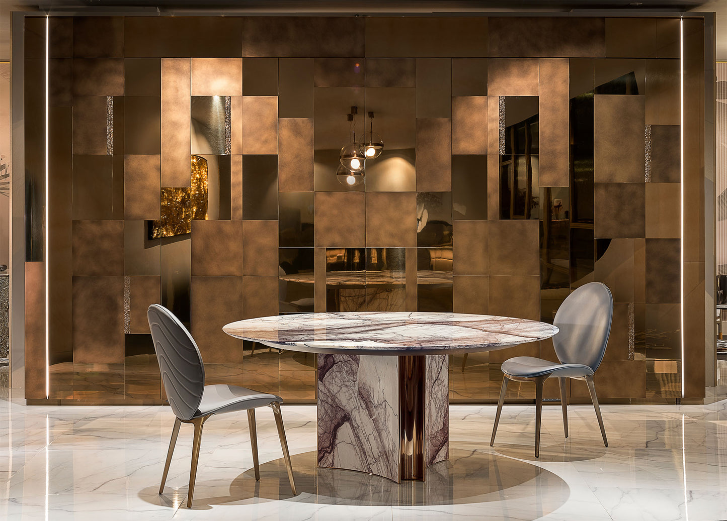 Visionnaire Kerwan Round Dining Table