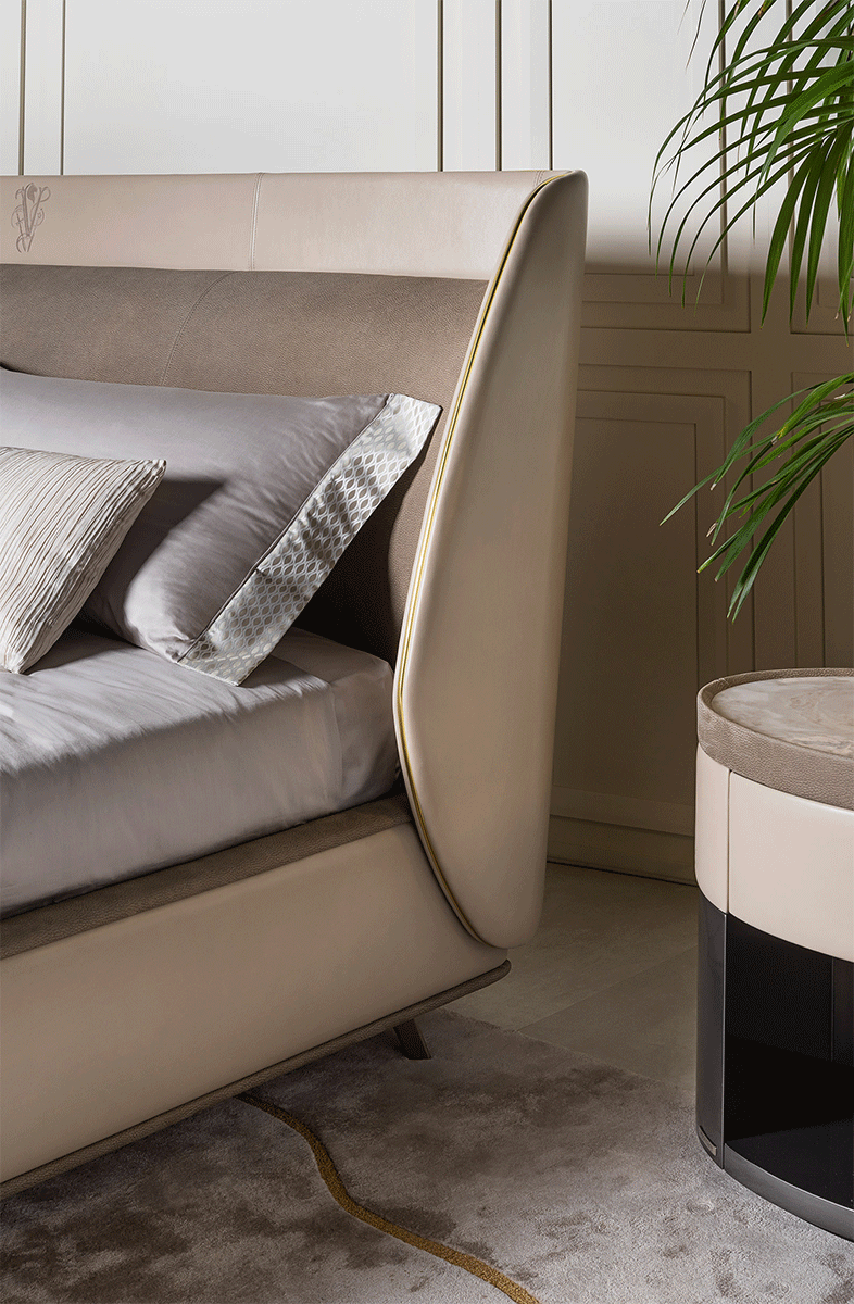 Visionnaire Le Comte Bed