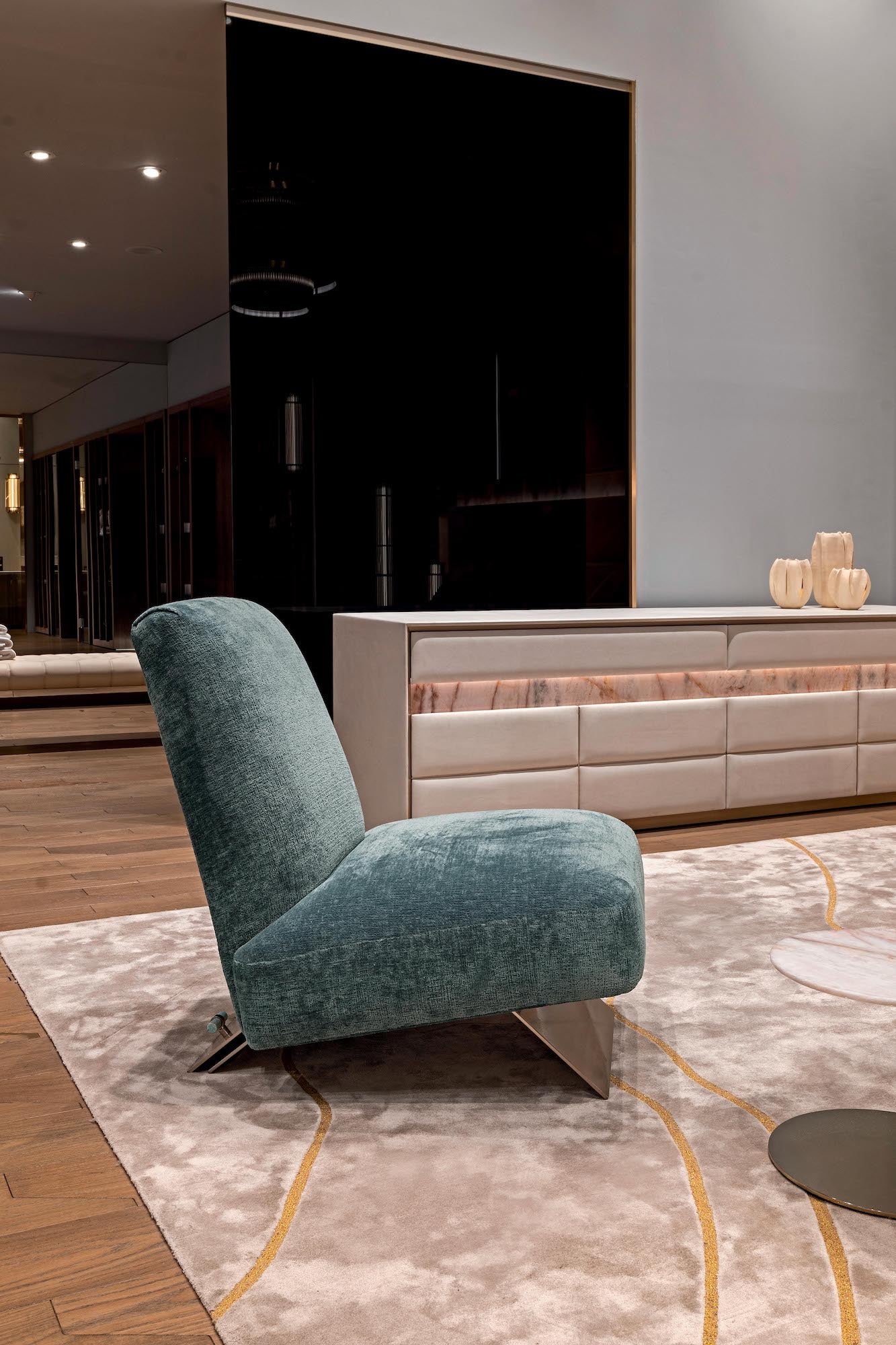 Visionnaire Aries Armchair