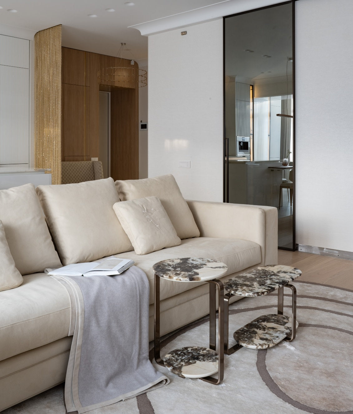 Visionnaire Button Side Table