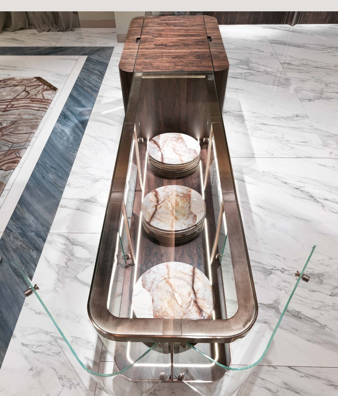 Visionnaire Desmond Tv Stand