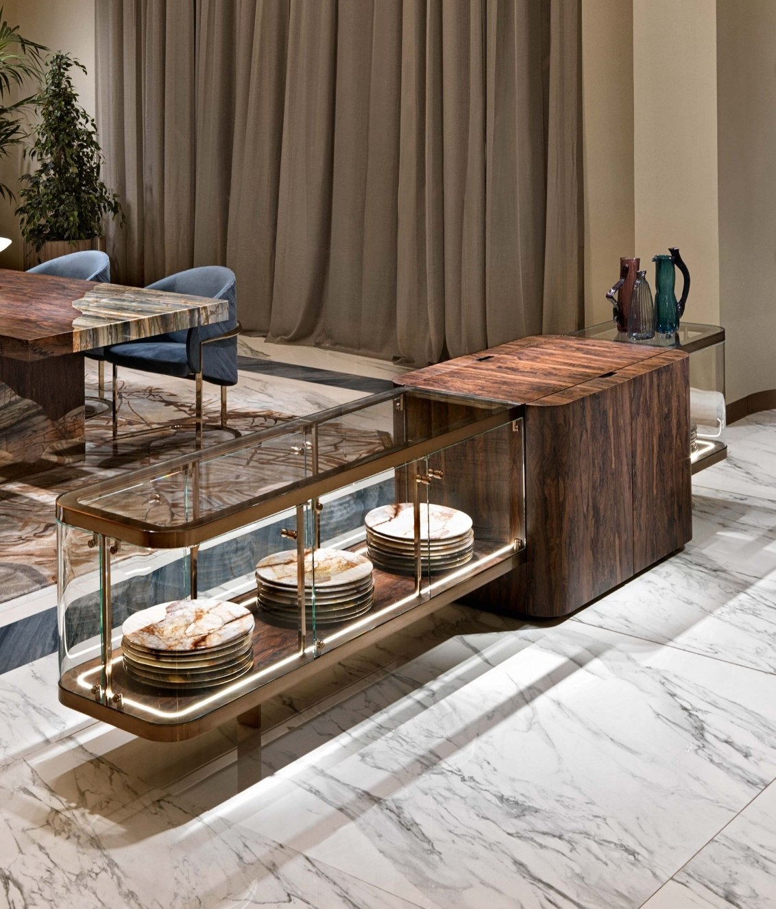 Visionnaire Desmond Tv Stand