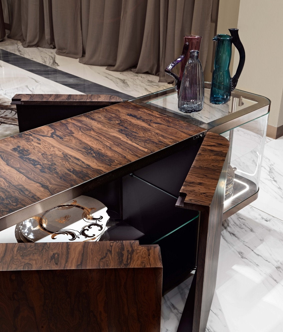 Visionnaire Desmond Tv Stand