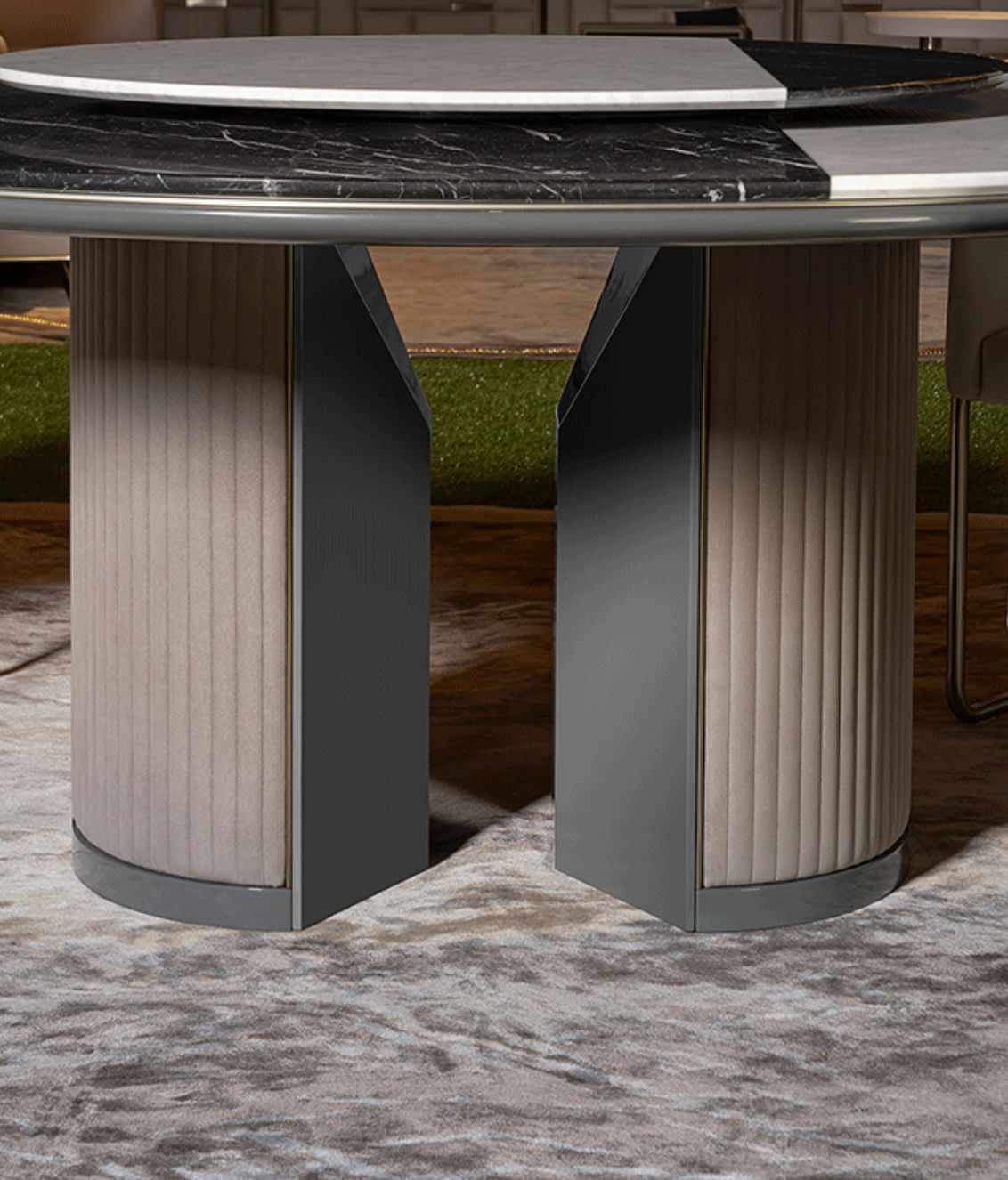 Visionnaire Palace Dining Table