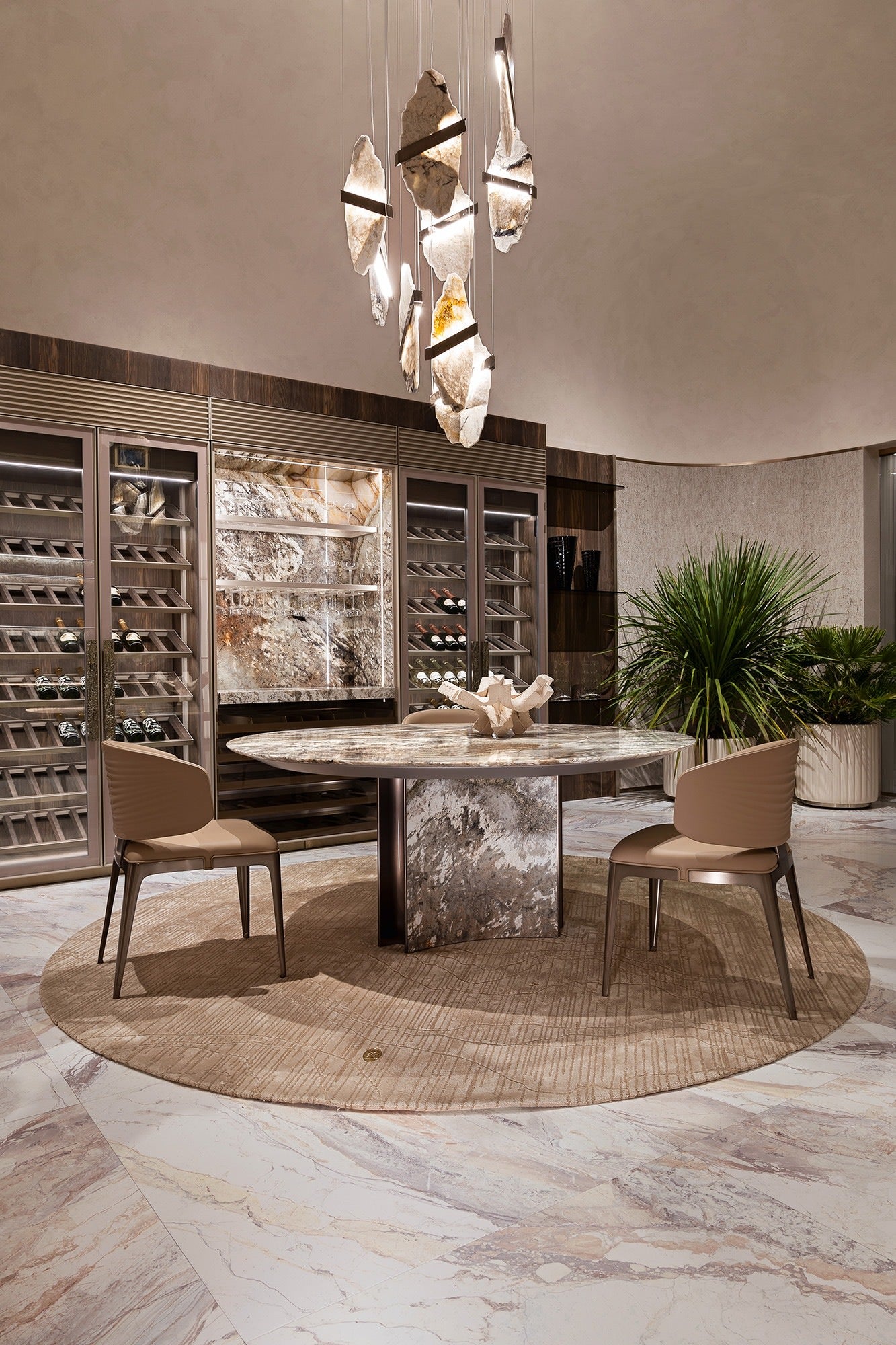 Visionnaire Kerwan Round Dining Table