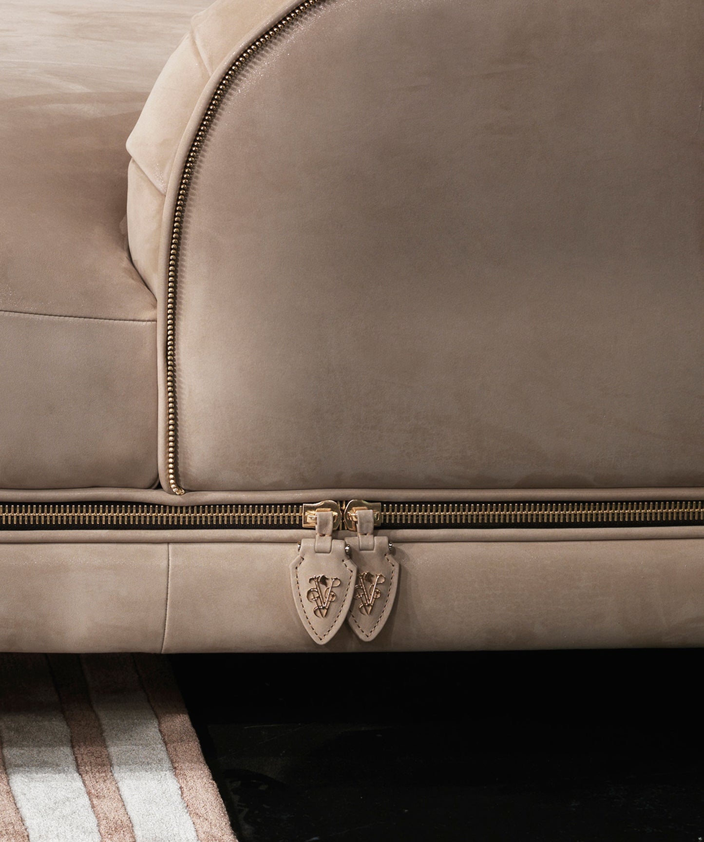 Visionnaire Chatam Curvo Sofa