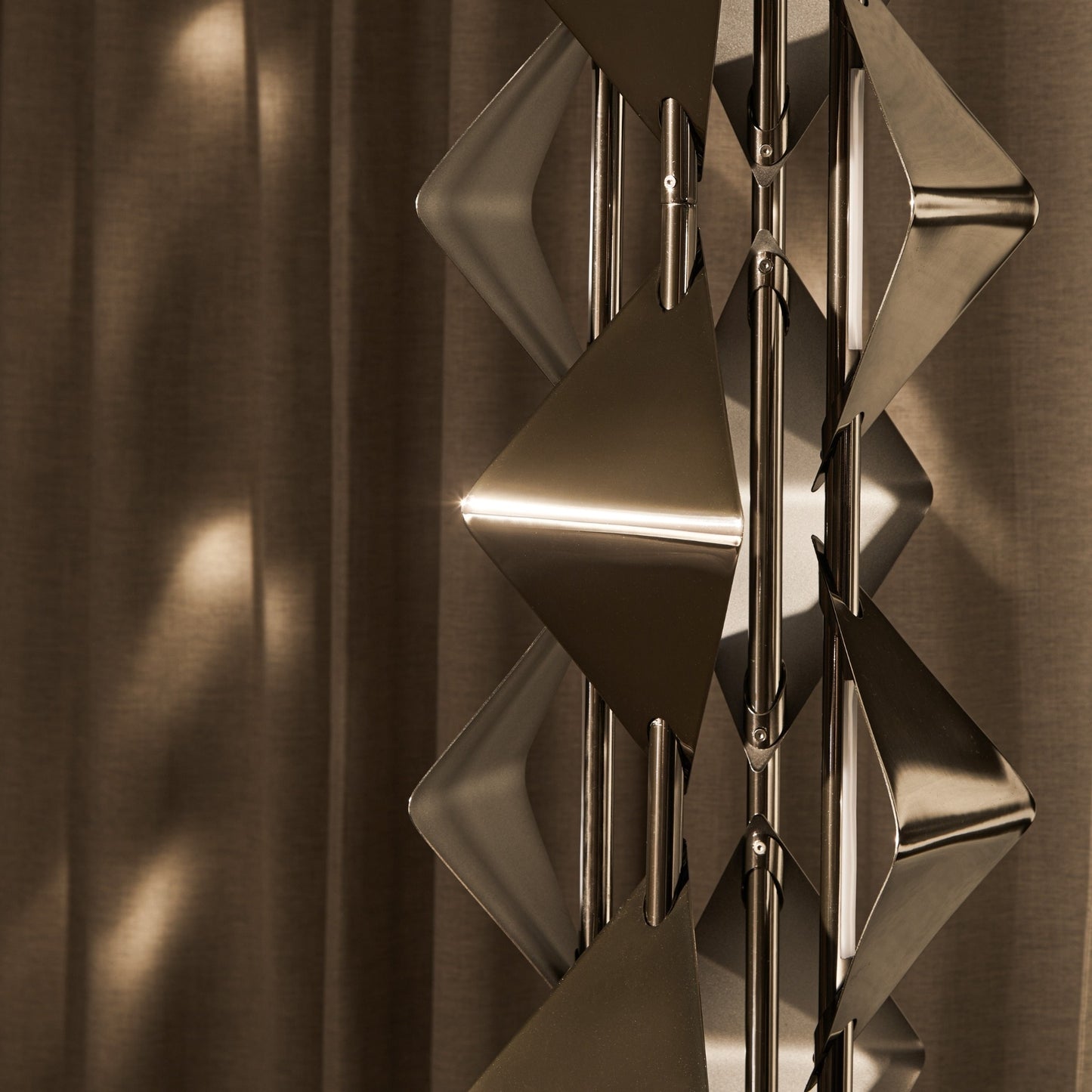 Visionnaire Sputnik Lighting