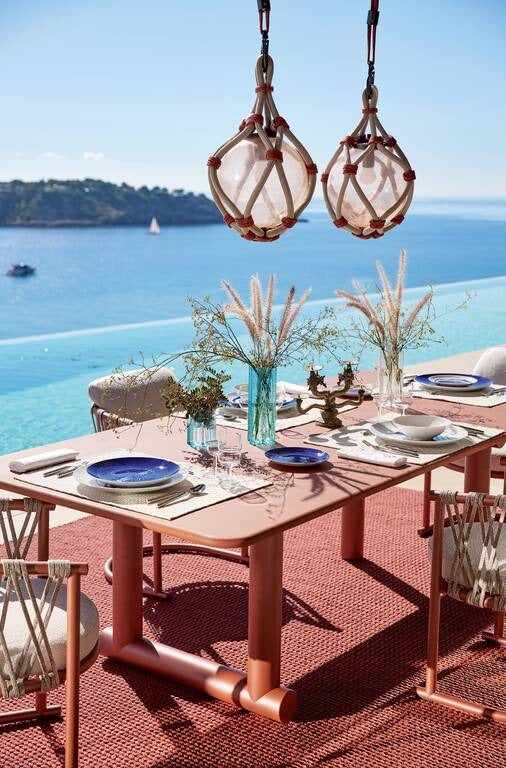 Cassina Trampoline Dining Table
