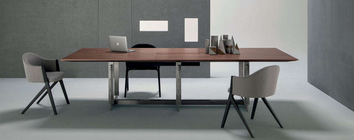 Cassina Sarpi Dining Table