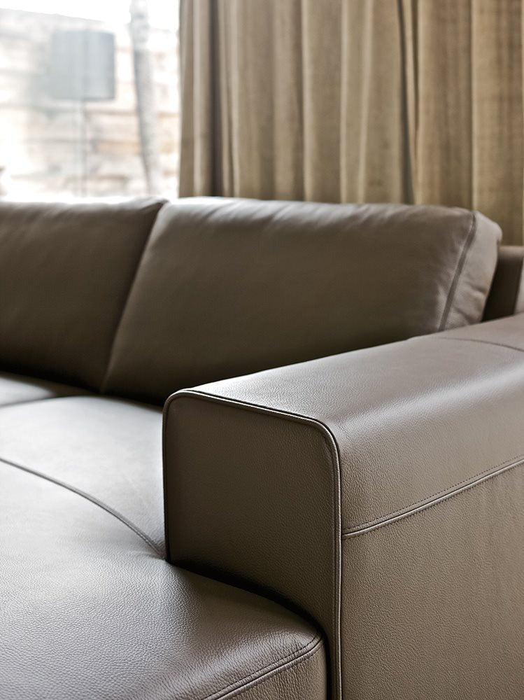 Alberta Manhattan Sofa