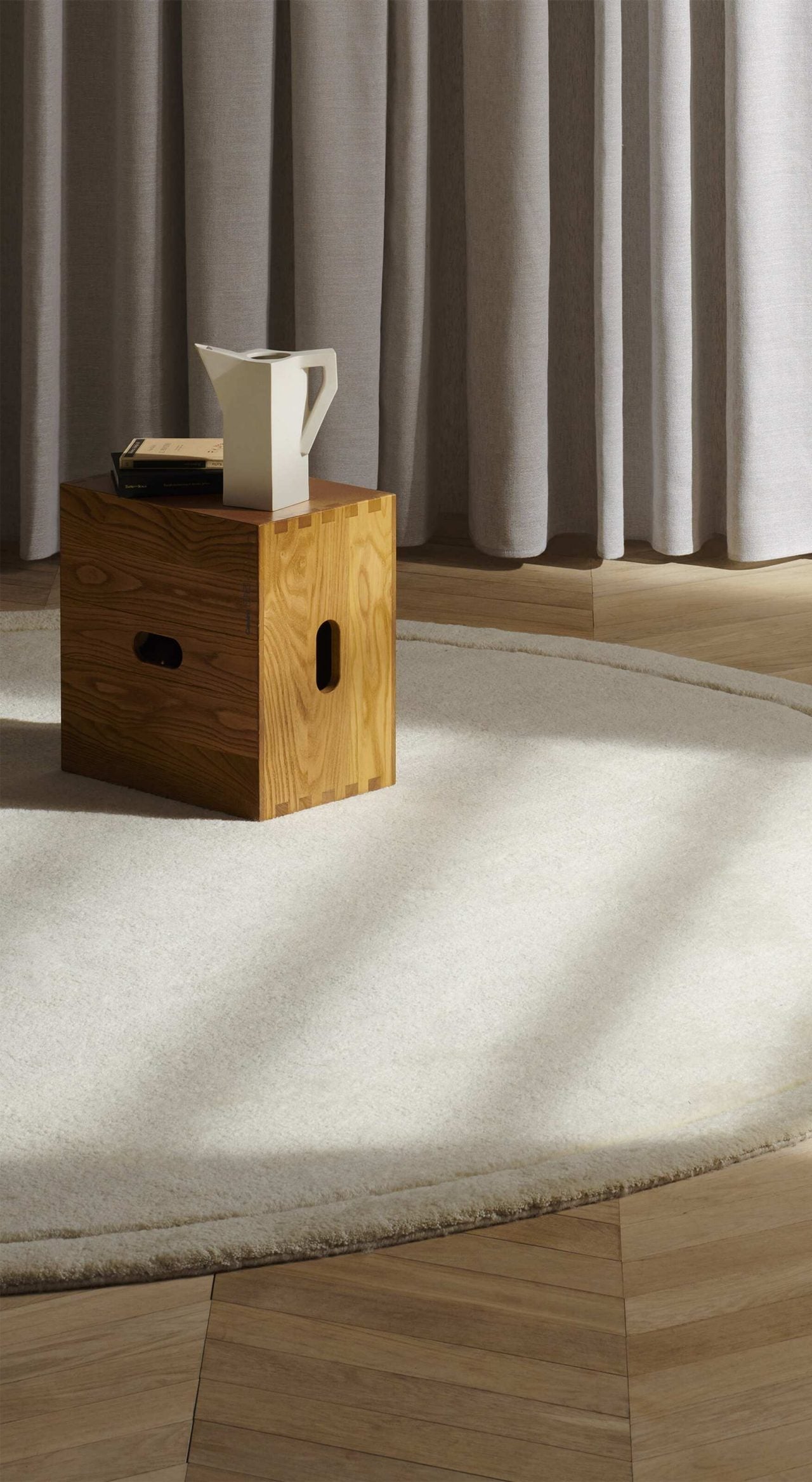 Cassina Lc14 Tabouret Cabanon Side Table