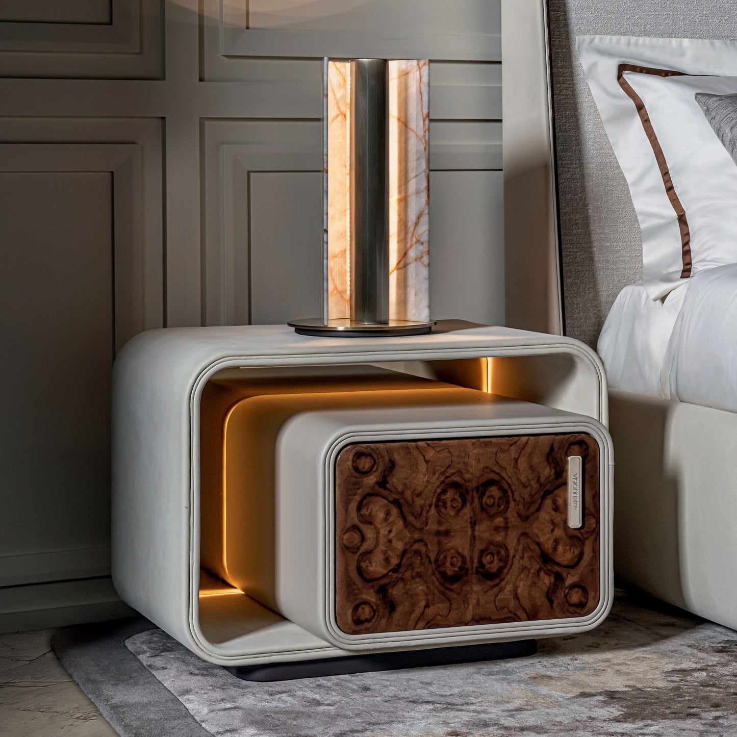 Visionnaire Embrace Radica Nightstand