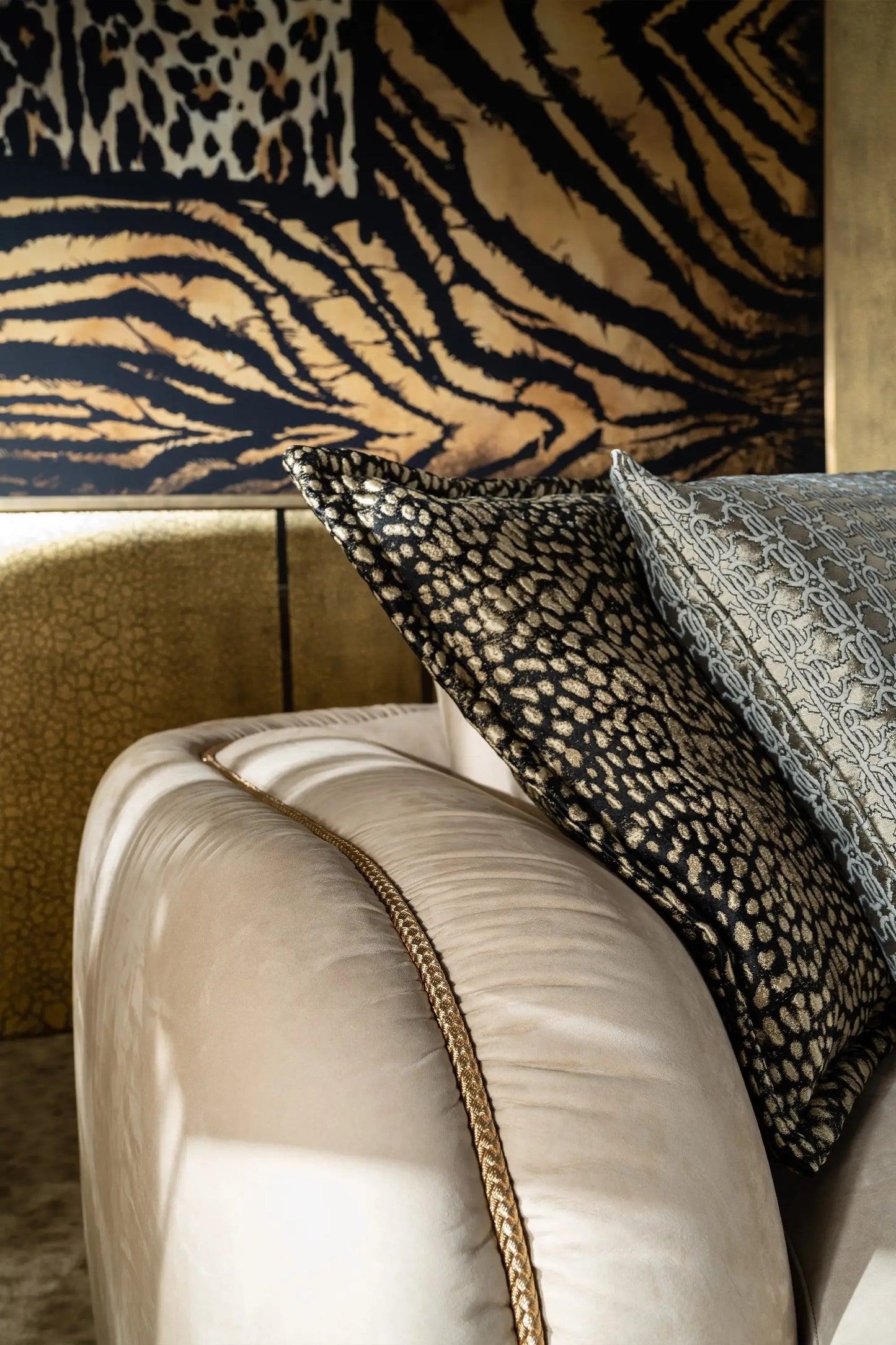 Roberto Cavalli Kruger Sofa