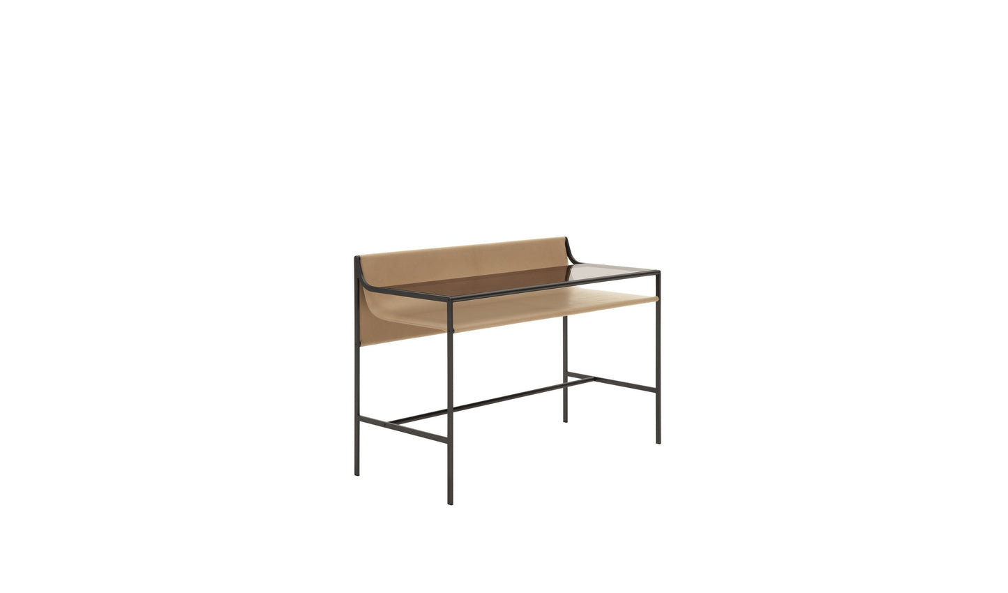 B&B Quiet Lines Desk