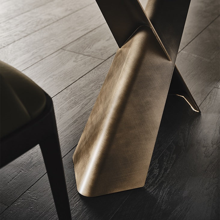 Cattelan Mad Max Dining Table