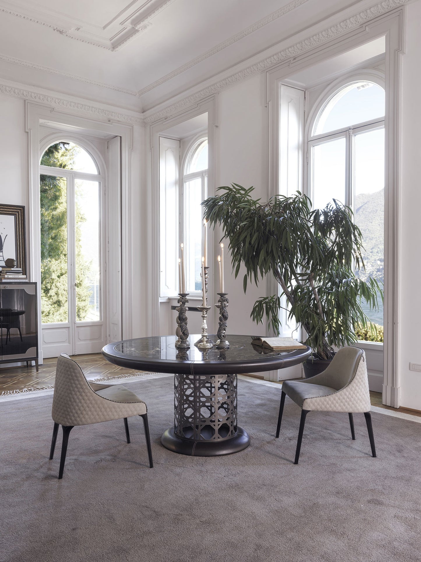 Vittoria Frigerio Crespi Dinning Table