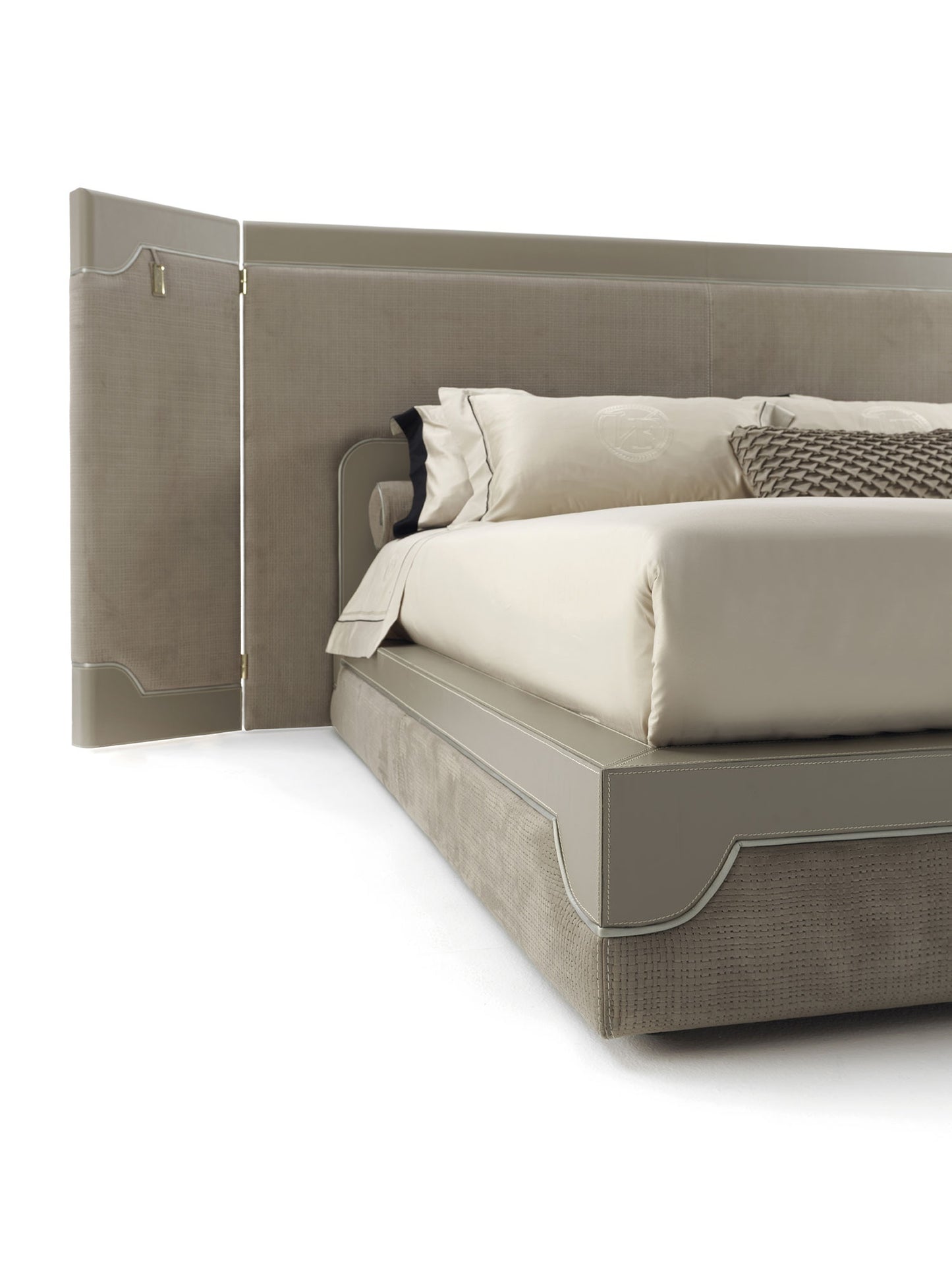 Vittoria Frigerio Corio Bed