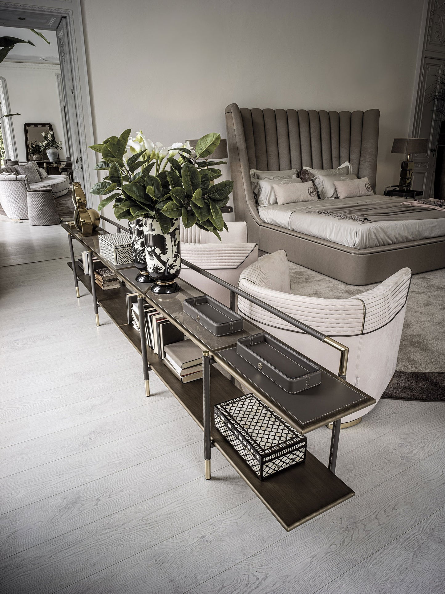 Vittoria Frigerio Araldo Console