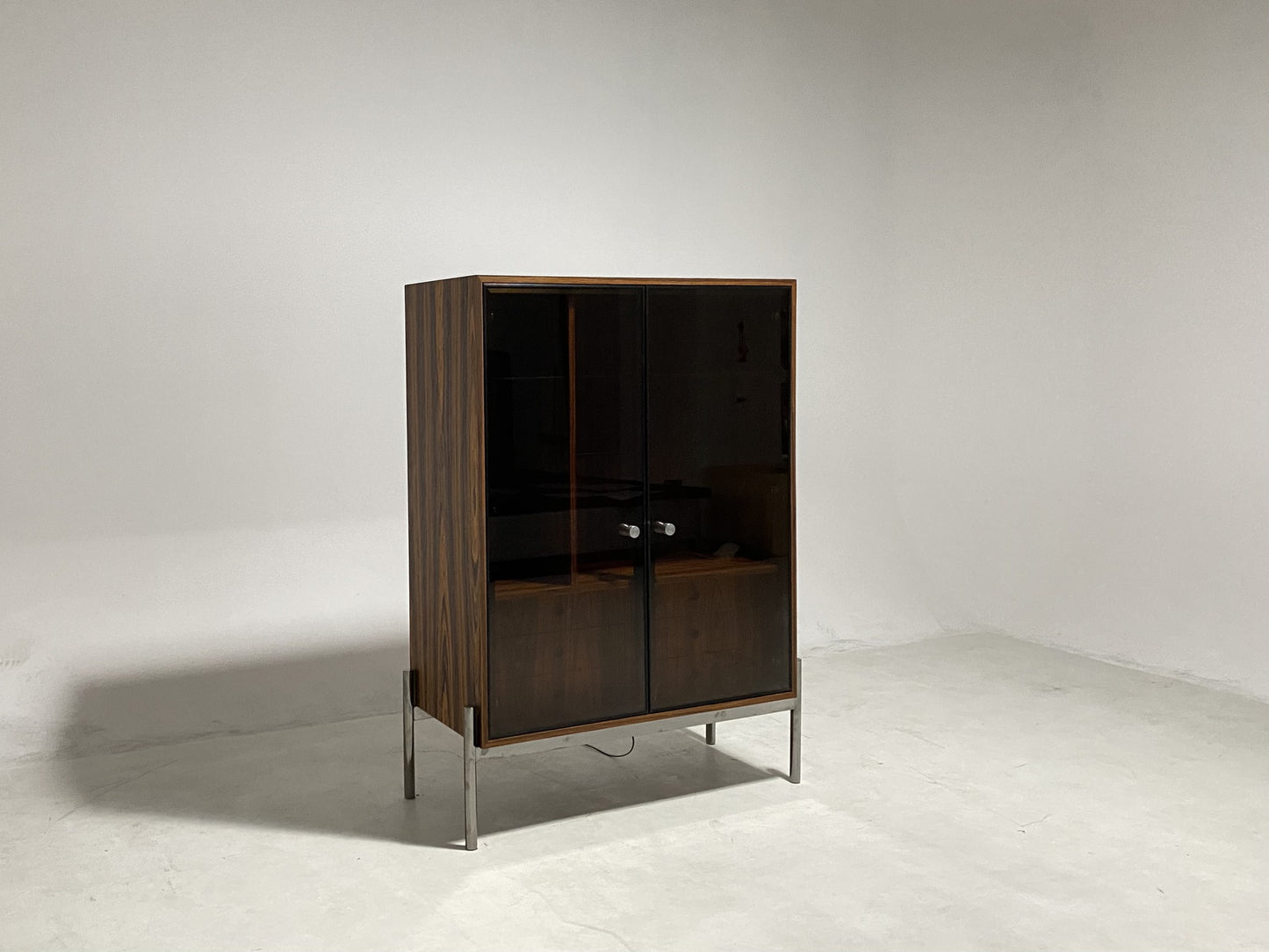 Minotti Linha Studio Wine Cabinet