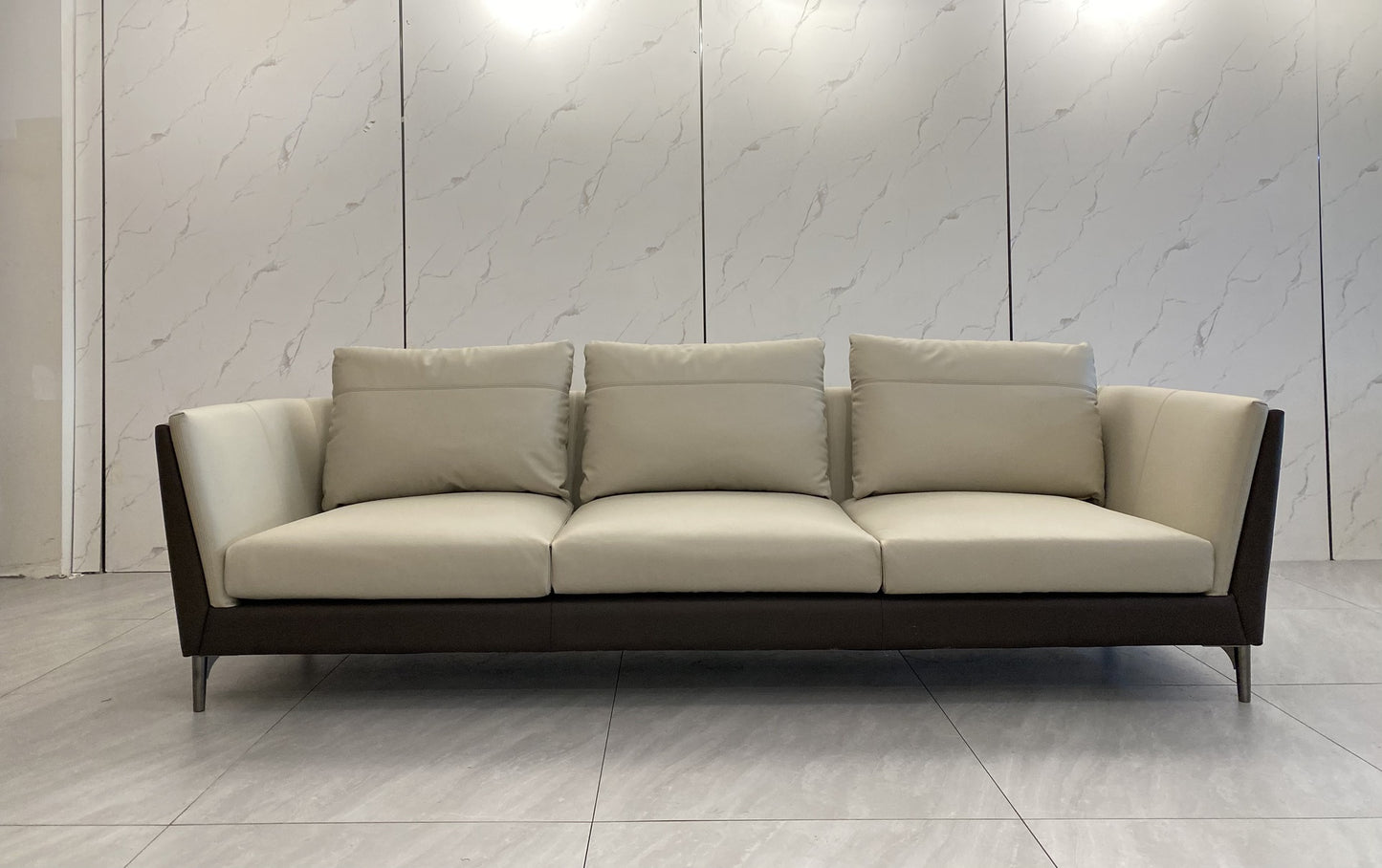 Poltrona Frau Bretagne Sofa