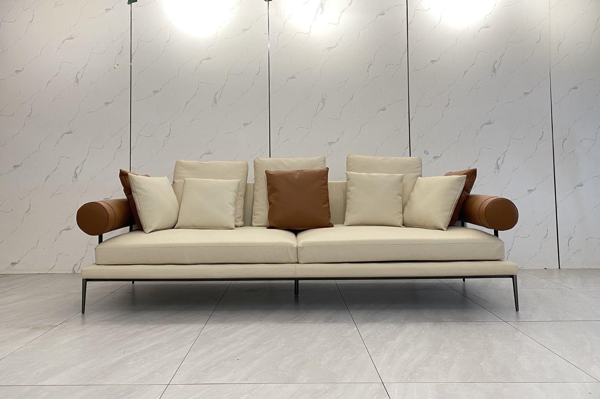 B&B Atoll Sofa – Daylight