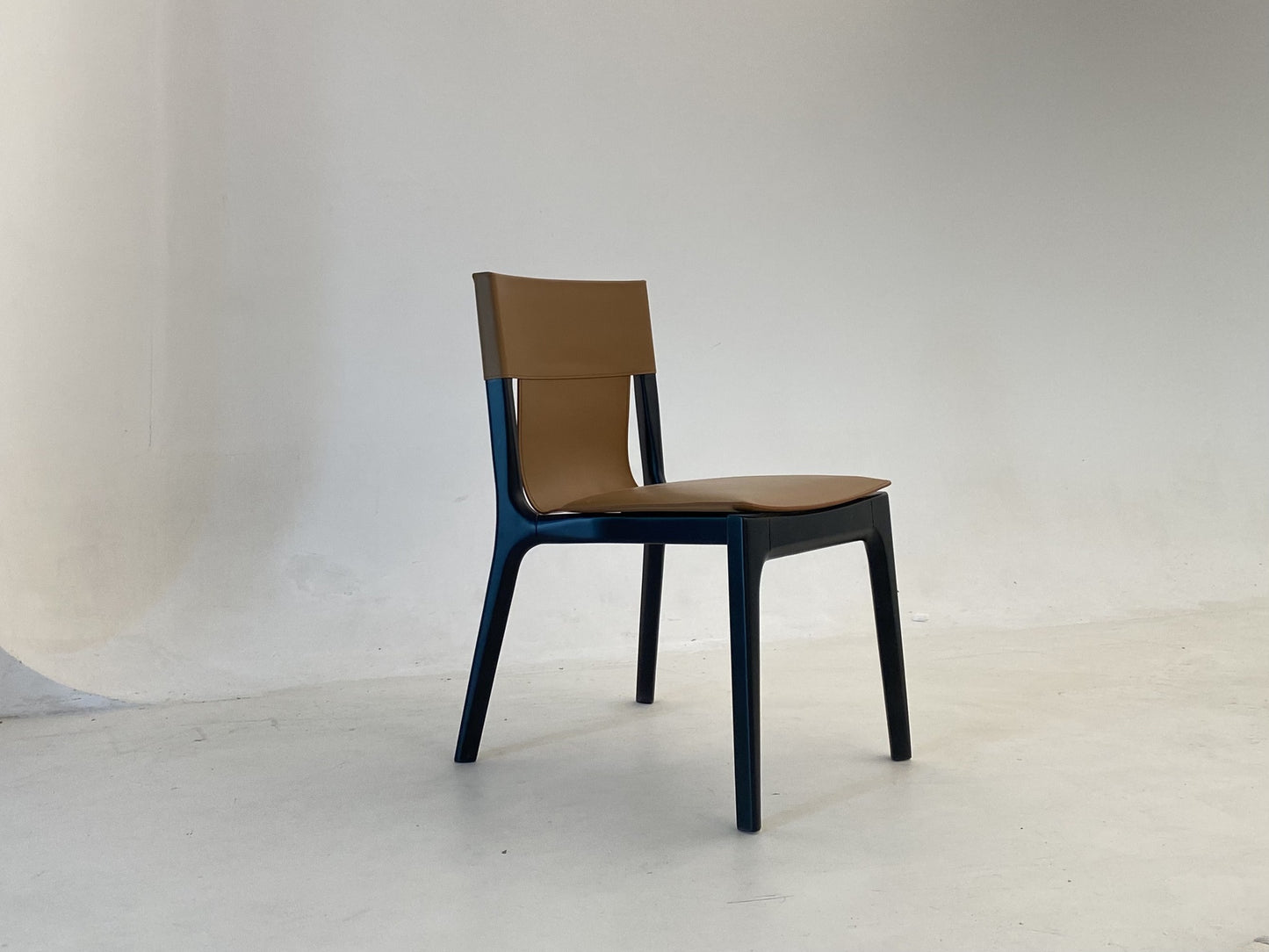 Poltrona Frau Isadora Dinning Chair