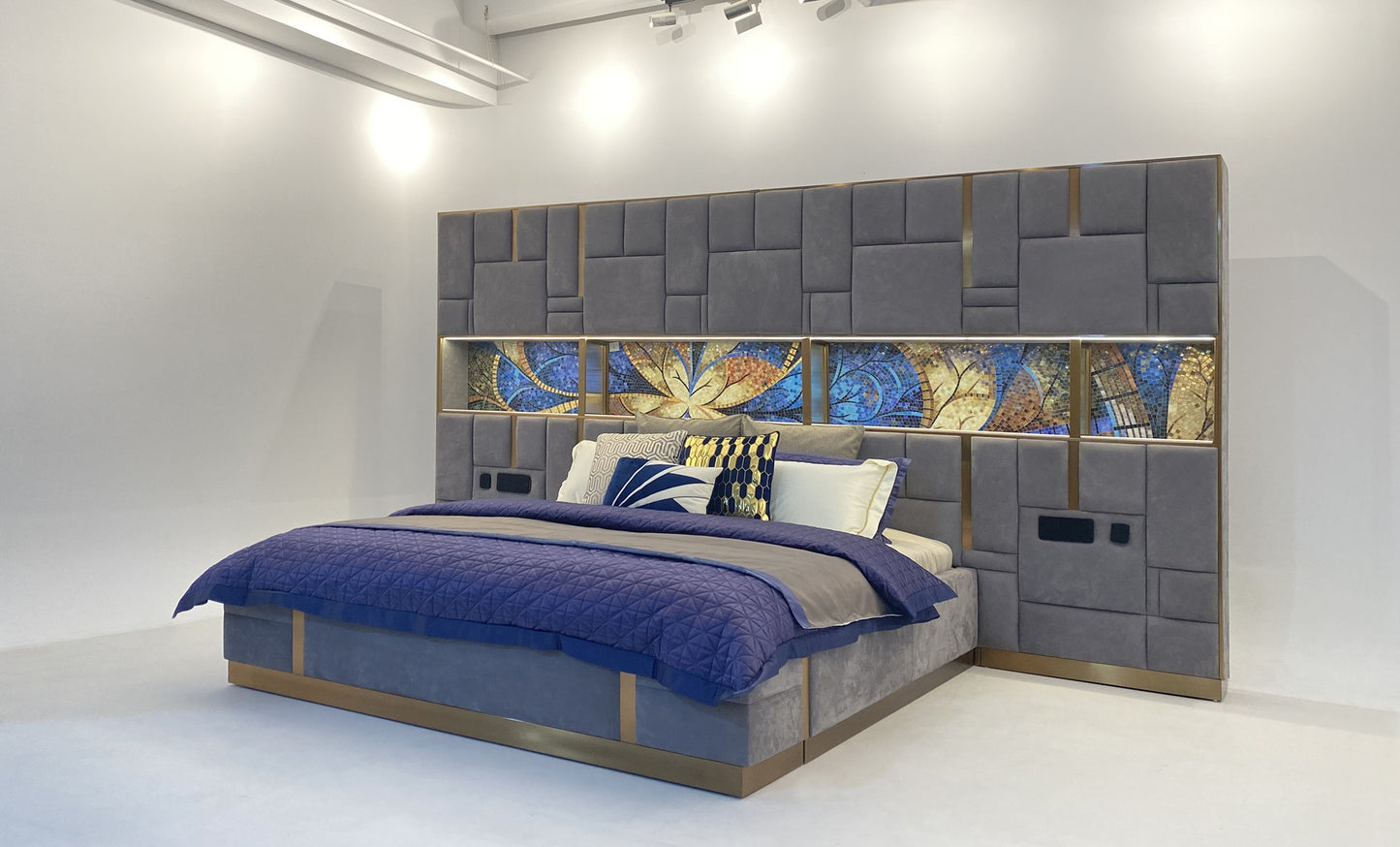 Visionnaire Beloved Art Bed