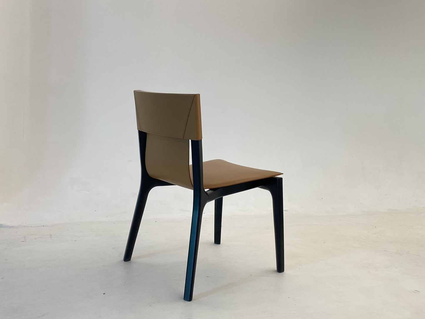 Poltrona Frau Isadora Dinning Chair