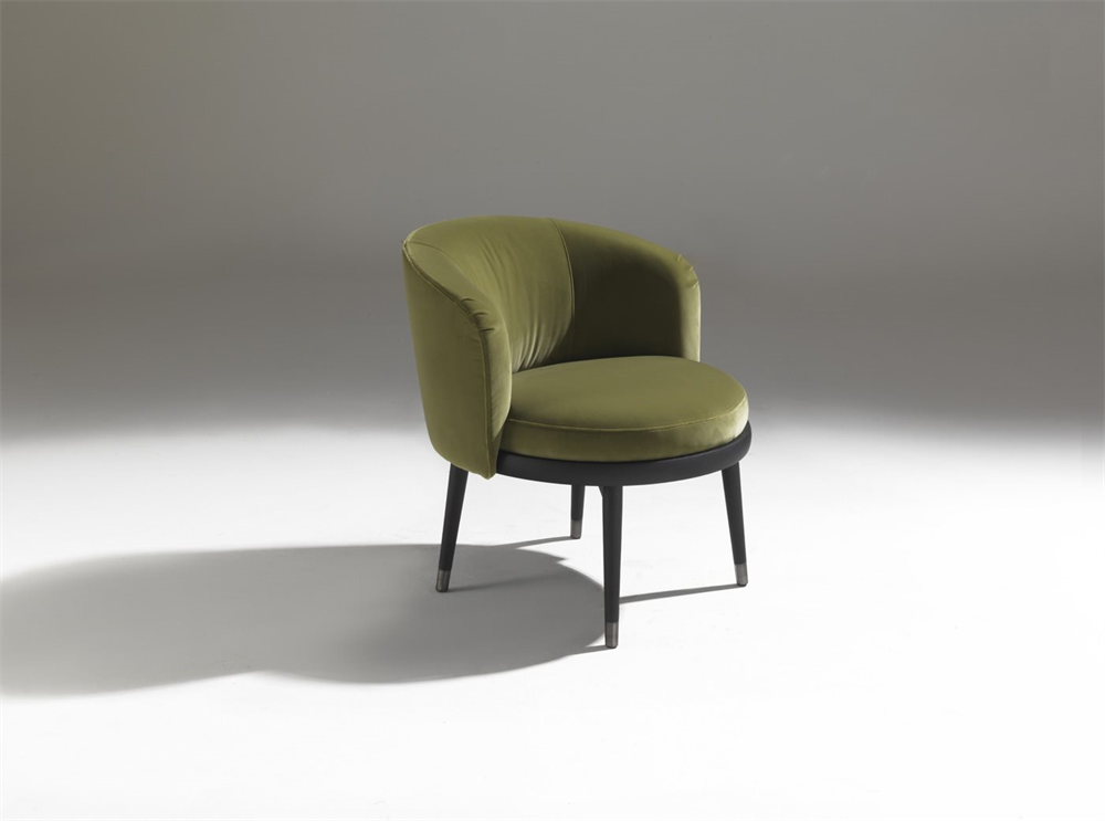 Porada Daphne Leisure Chair