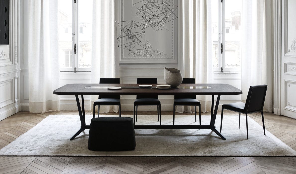 Maxalto Astrum Dinning Table