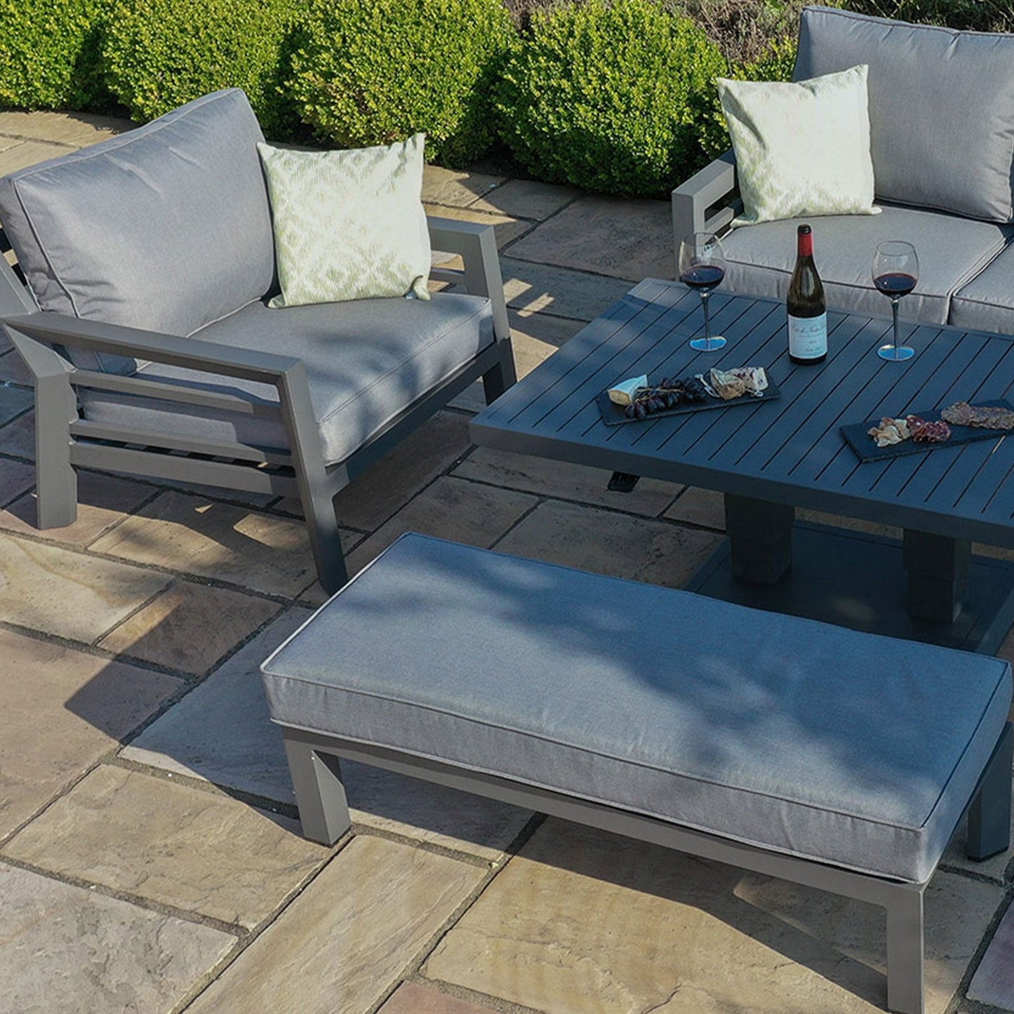 New York Outdoor 2 Seat Sofa Set