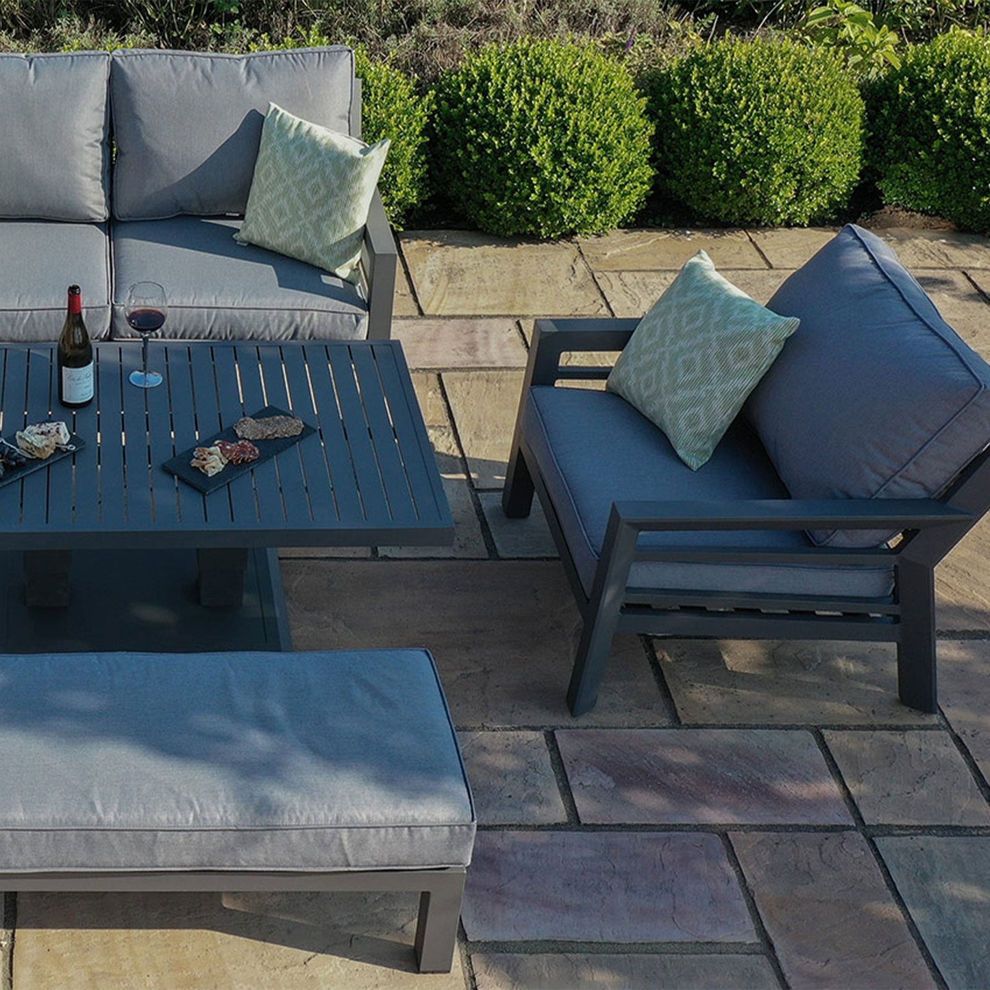 New York Outdoor 2 Seat Sofa Set