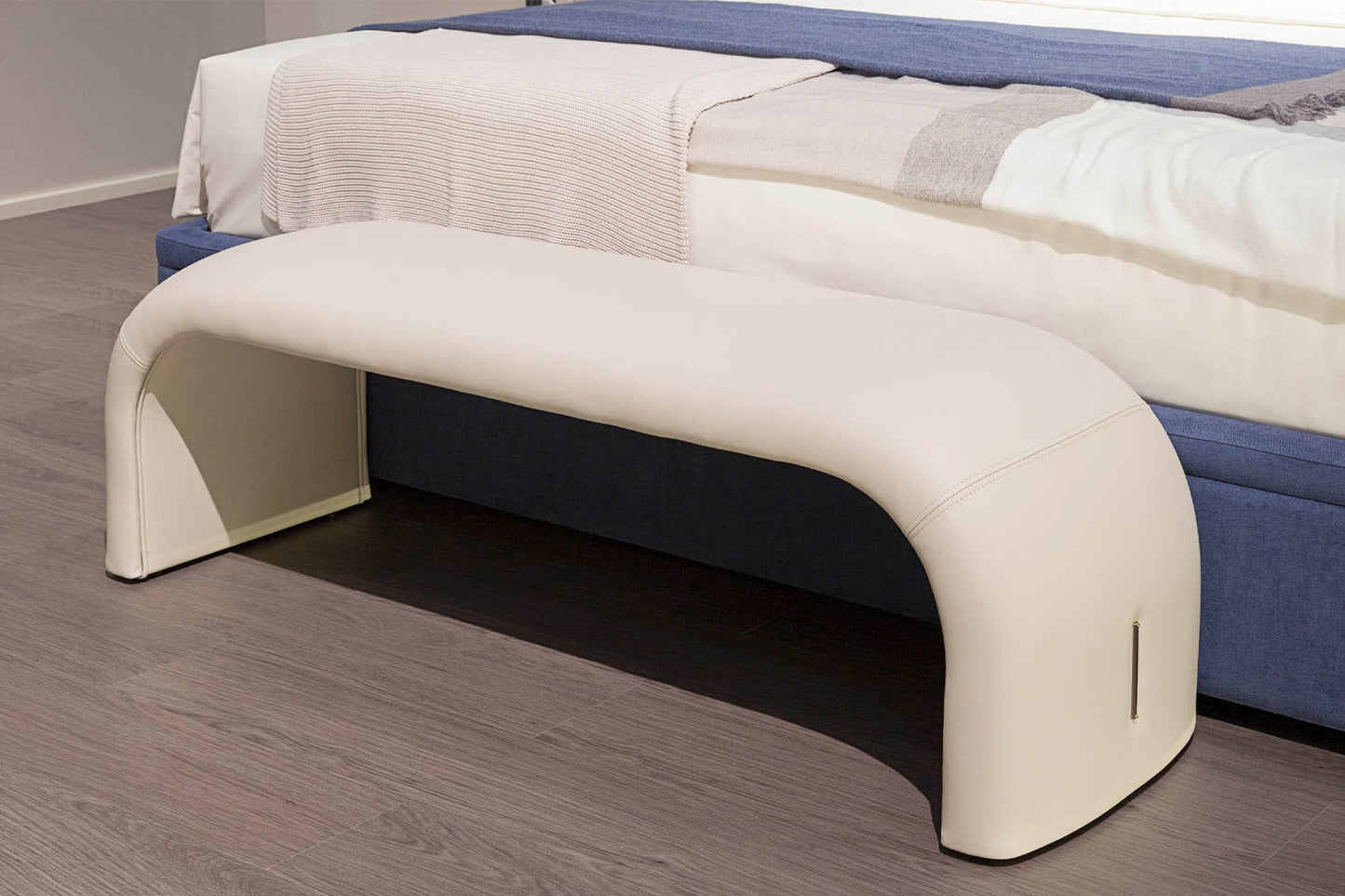 Turri Eclipse Bench