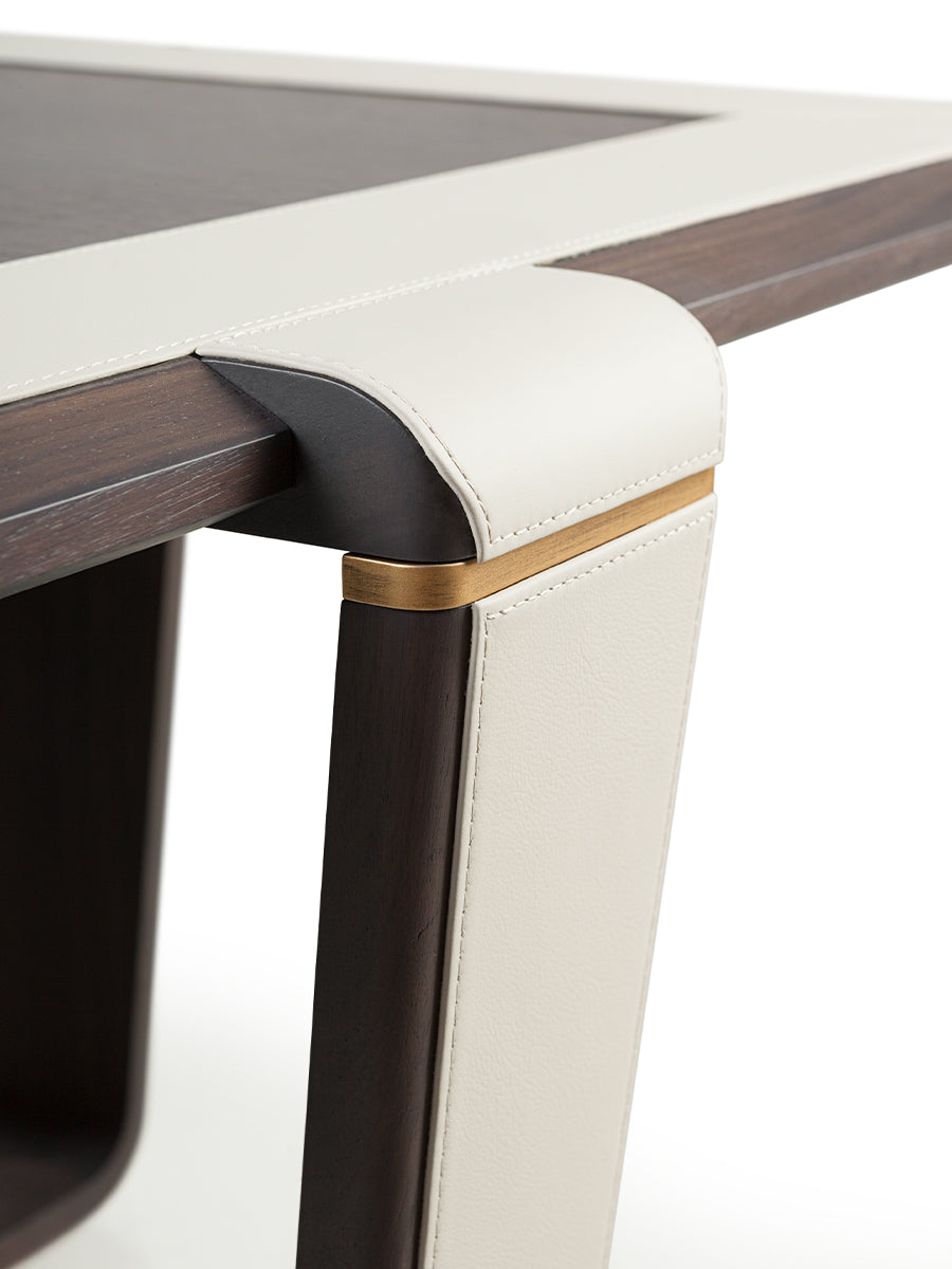 Turri Vine Side Table – daylight